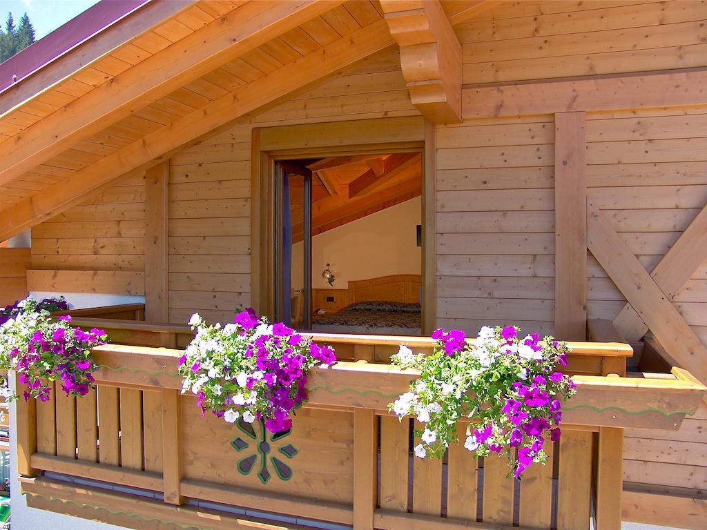 Hotel Madonna Delle Nevi Folgarida Oda fotoğraf